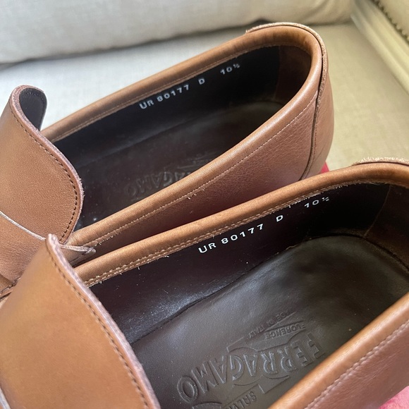 Salvatore ferragamo mens loafers in brown leather - Picture 4 of 9